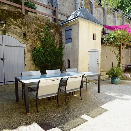 Les Trois Fontaines B&B 푸아티에